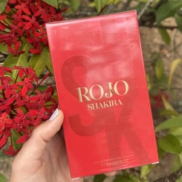 Rojo by Shakira